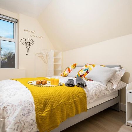 Deluxe 2-Bedroom Flat With Free Parking Birmingam Exterior foto